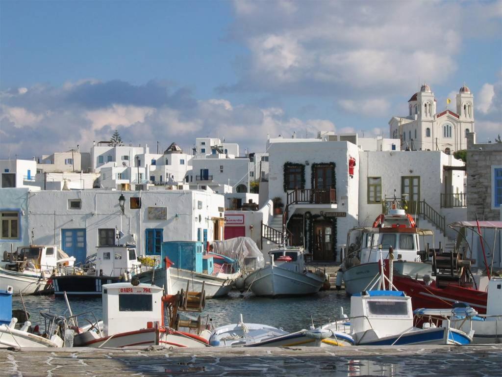 Sunloft-Paros Aparthotel เนาซา ภายนอก รูปภาพ