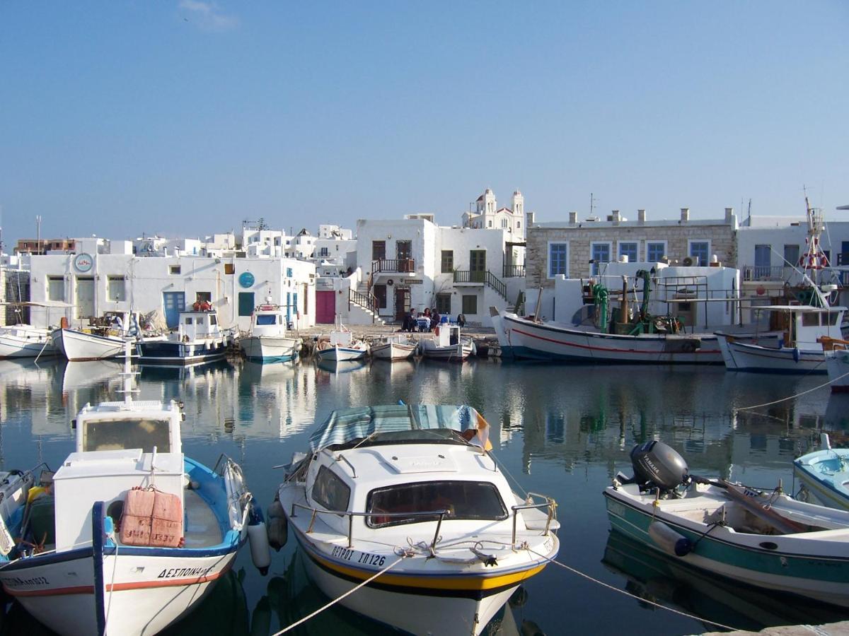 Sunloft-Paros Aparthotel เนาซา ภายนอก รูปภาพ