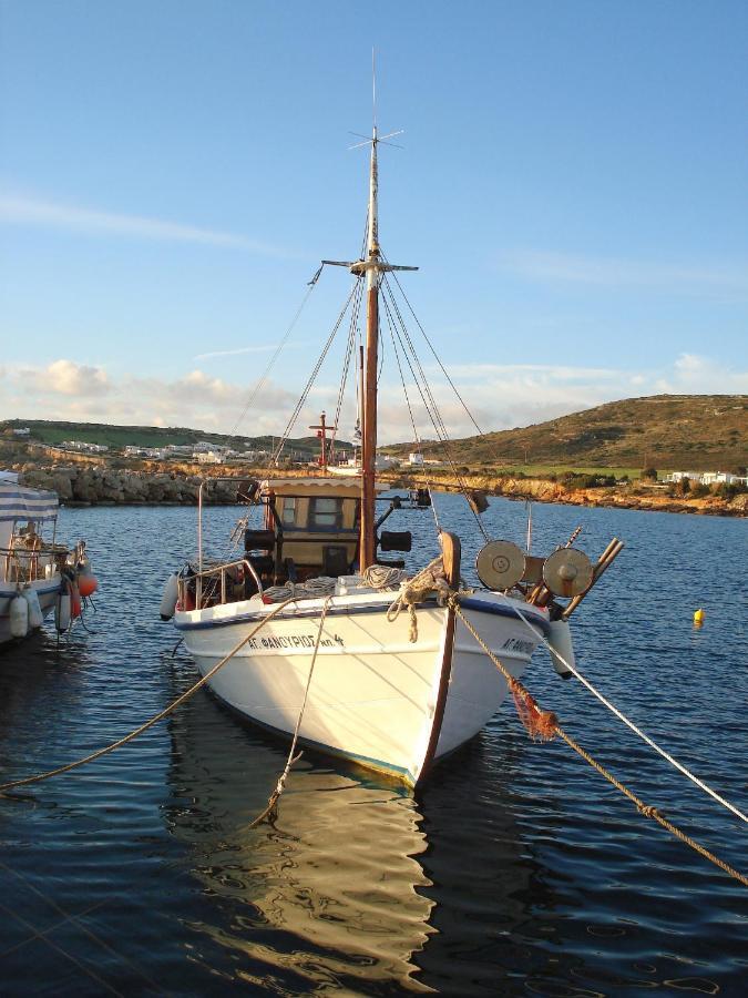 Sunloft-Paros Aparthotel เนาซา ภายนอก รูปภาพ