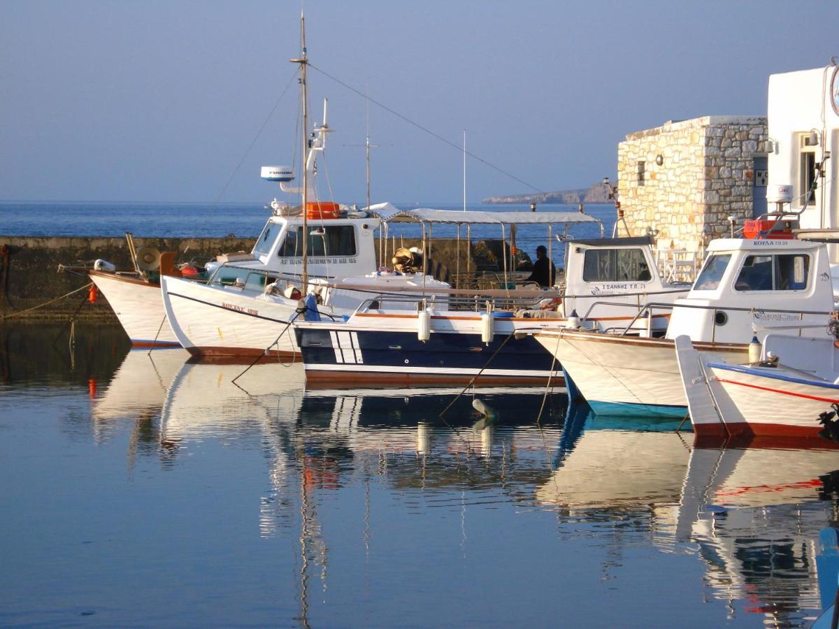 Sunloft-Paros Aparthotel เนาซา ภายนอก รูปภาพ